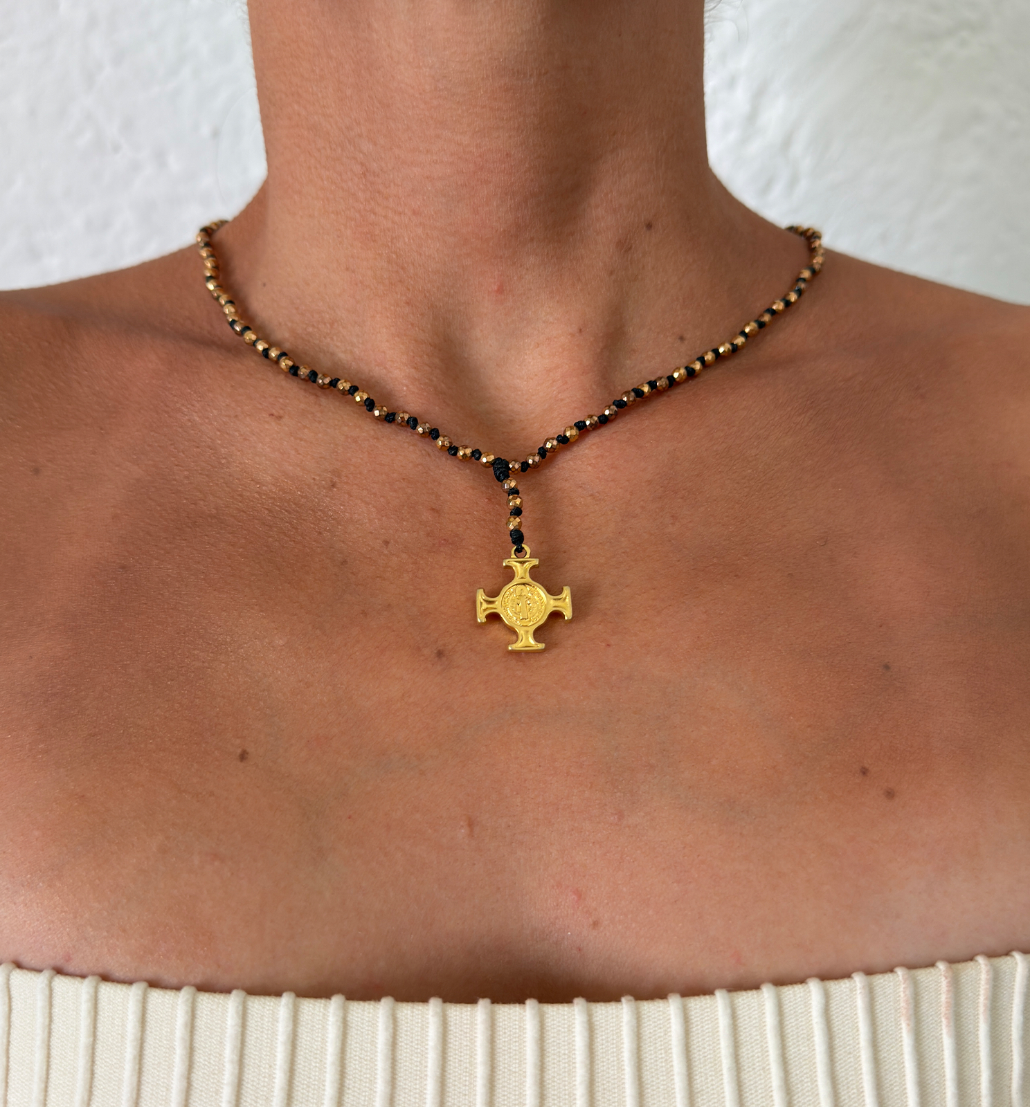 Collar Cruz Dorada